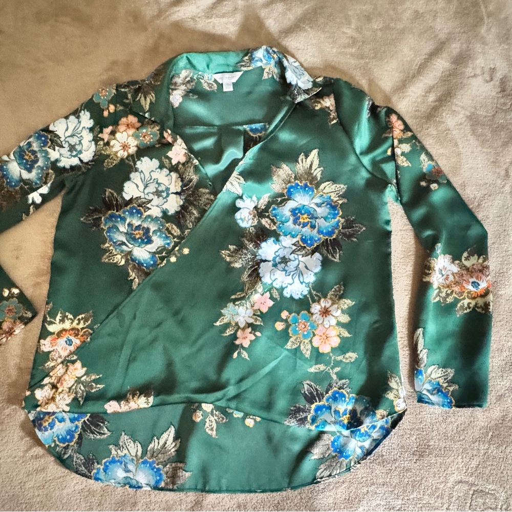 Belle Skye Green Wrap Floral Blouse with Long Sleeves